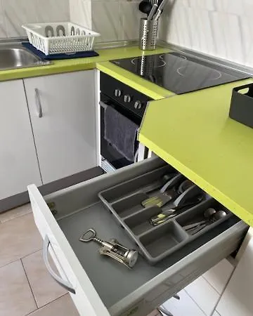 Individual En Vivienda Compartir Recien Reformada *