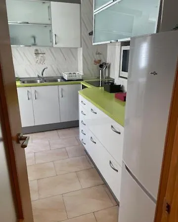 Individual En Vivienda Compartir Recien Reformada *