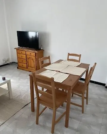 Individual En Vivienda Compartir Recien Reformada