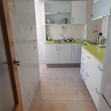 Individual En Vivienda Compartir Recien Reformada * Valencia