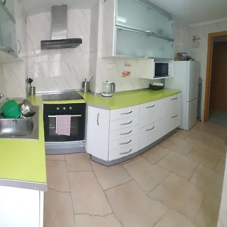 Homestay Individual En Vivienda Compartir Recien Reformada *